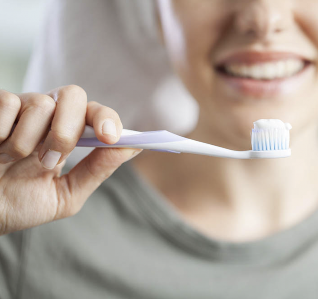 BEST BRUSHING PRACTICES FOR HEALTHIER TEETH